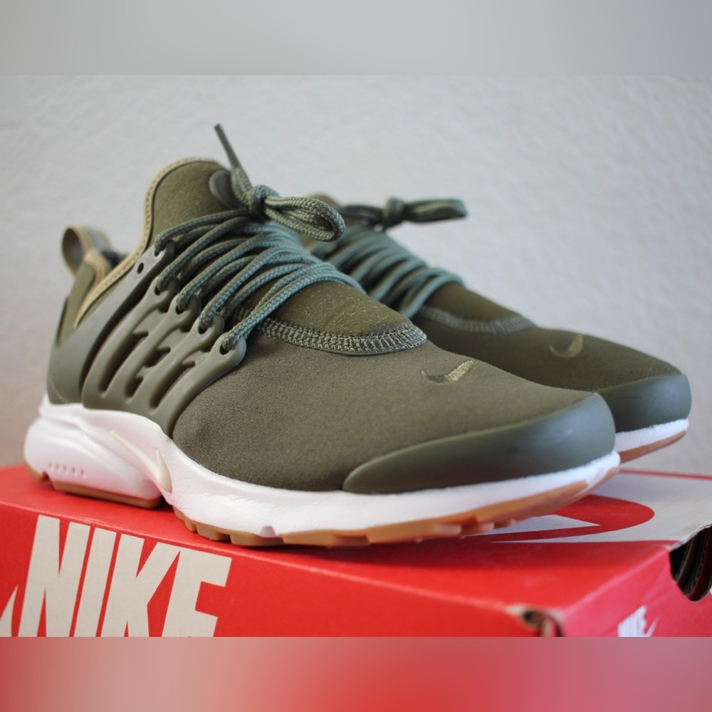 Nike Womens Air Presto Cargo Khaki